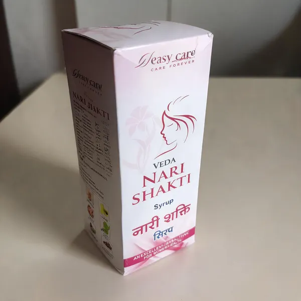 Easycare_Veda_Nari_Shakti_Herbal_Syrup