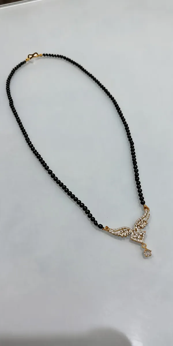 Black_Beaded_Gold_Tone_Pendant_Mangalsutra_For_Women