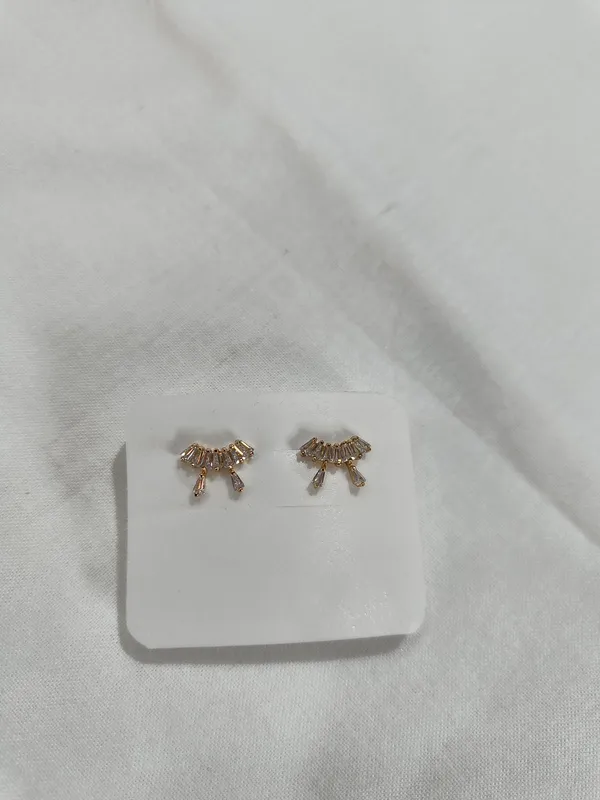Gold_Tone_Fan_Drop_Stud_Earrings_for_Women