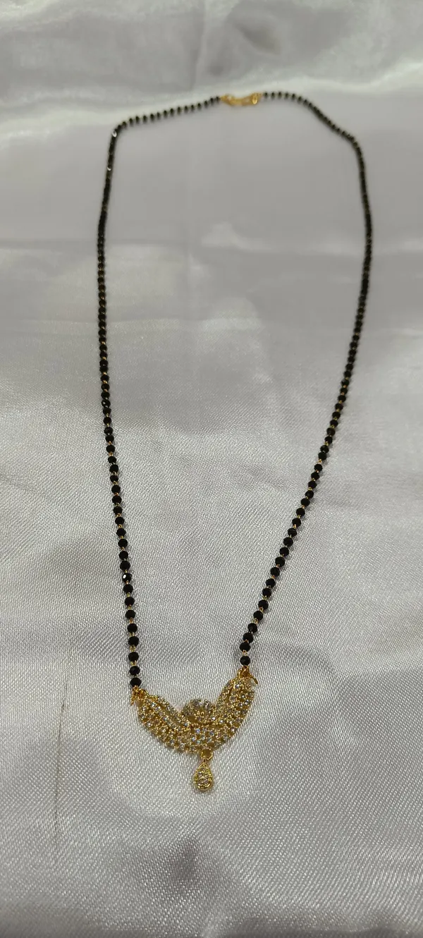 Black_Beaded_Gold_Tone_Mangalsutra_Necklace_For_Women