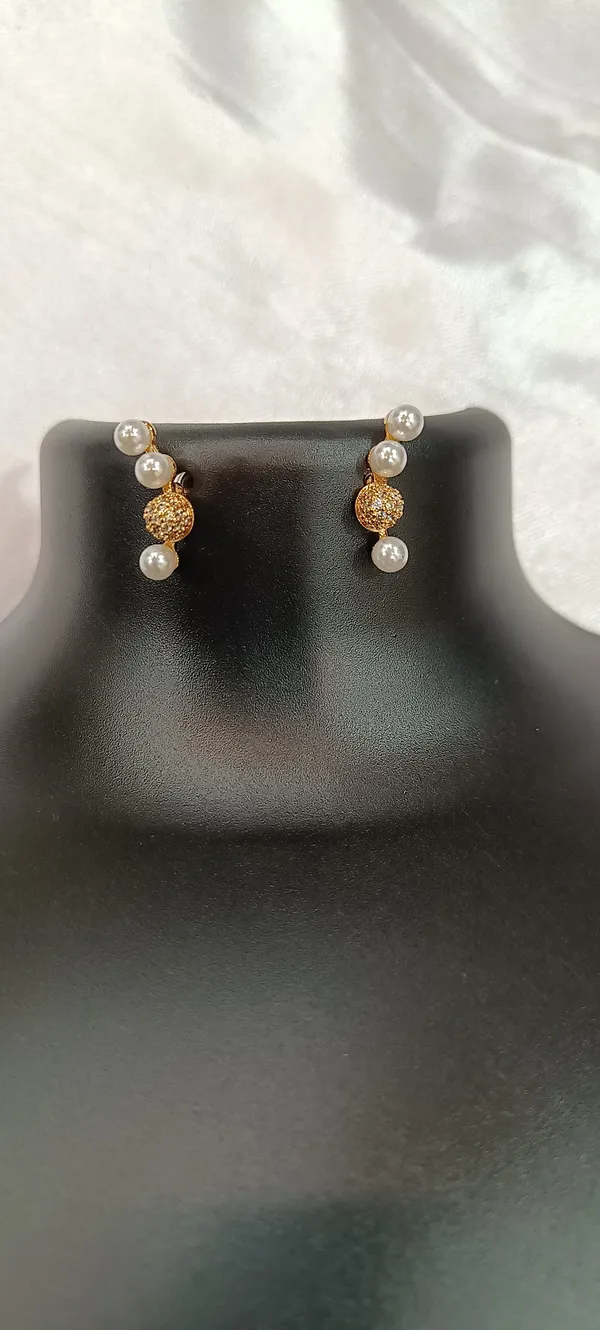 Gold_Pearl_Drop_Earrings_for_Women
