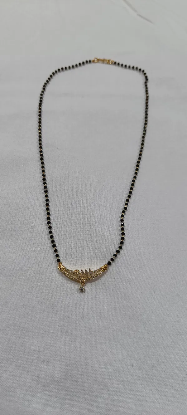 Black_Gold_Tone_Traditional_Mangalsutra_Necklace_for_Women