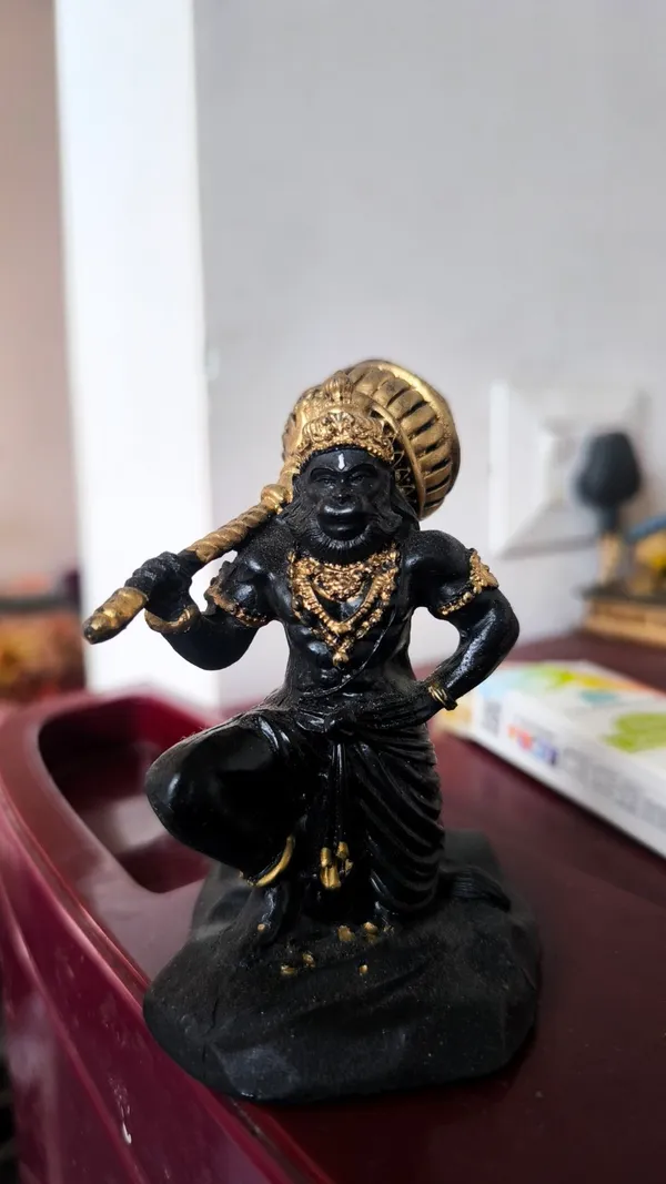 Black_And_Gold_Lord_Hanuman_Idol
