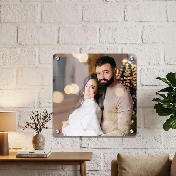 Acrylic_Photo_Frame_For_Wall