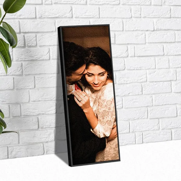 Canvas_Photo_Frame_With_Floating_Profile