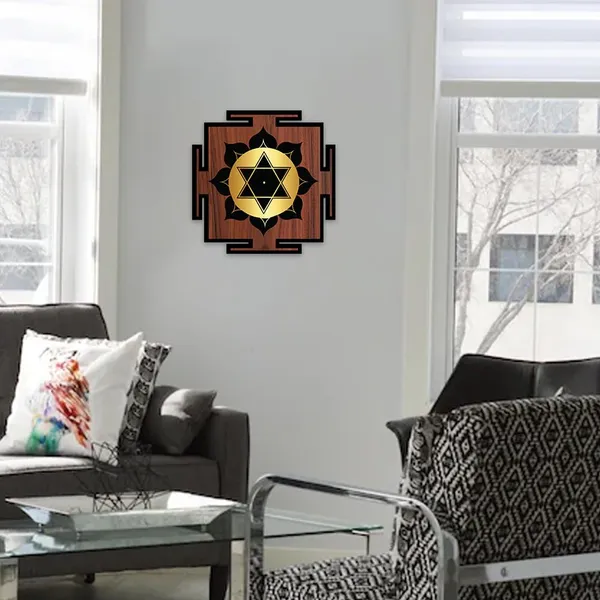 Wood_Geometric_Swastik_Gold_Star_Wall_Art