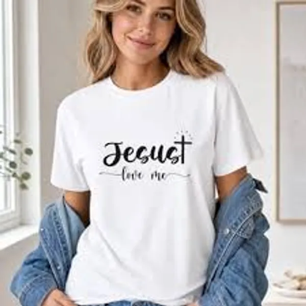 White_Graphic_Print_T-Shirt_for_Women