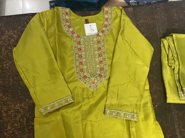 Green_Embroidered_Kurta_Set_for_Women