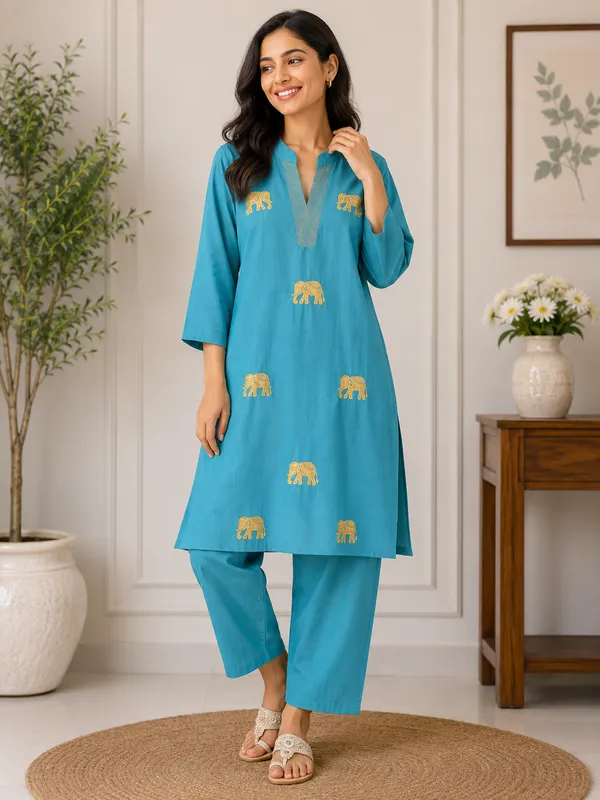 Blue_Embroidered_Straight_Kurta_for_Women