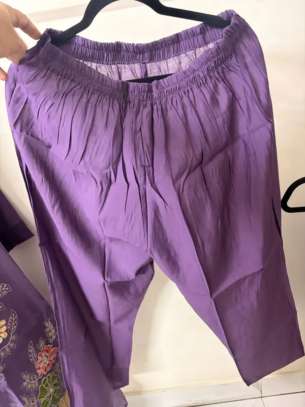 Purple_Embroidered_Ethnic_Suit_Set_For_Women