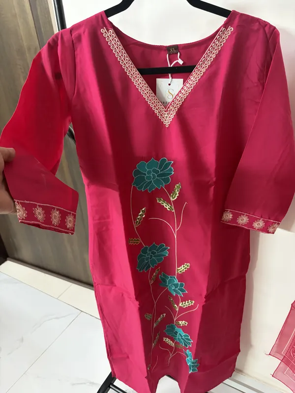 Pink_Floral_Straight_Kurta_Set_With_Dupatta_for_Women