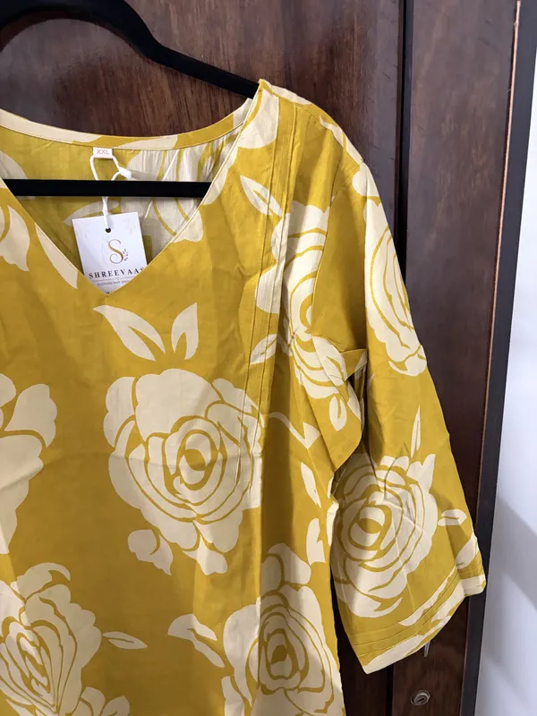 Mustard_Floral_Print_Straight_Kurta_for_Women