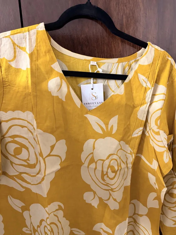 Mustard_Floral_Print_Straight_Kurta_for_Women