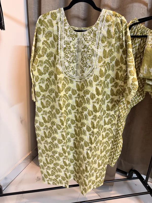 Green_Printed_Embroidered_Kurta_Set_for_Women