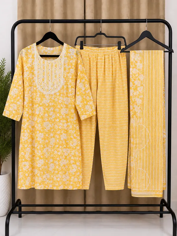 Yellow_Printed_Straight_Kurta_Set_for_Women