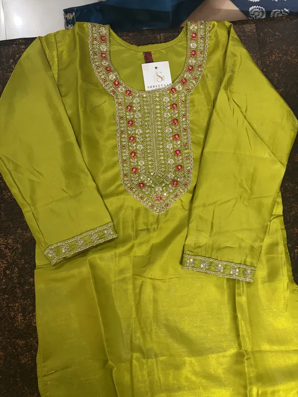 Green_Embroidered_Kurta_Set_for_Women