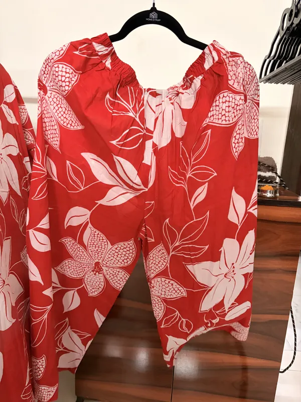 Red_Floral_Printed_Kurta_Pant_Set_for_Women