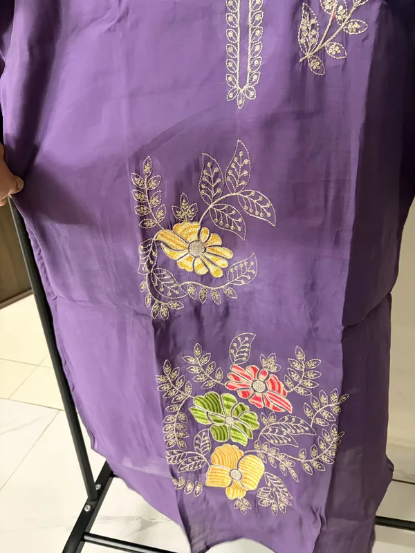 Purple_Embroidered_Ethnic_Suit_Set_For_Women