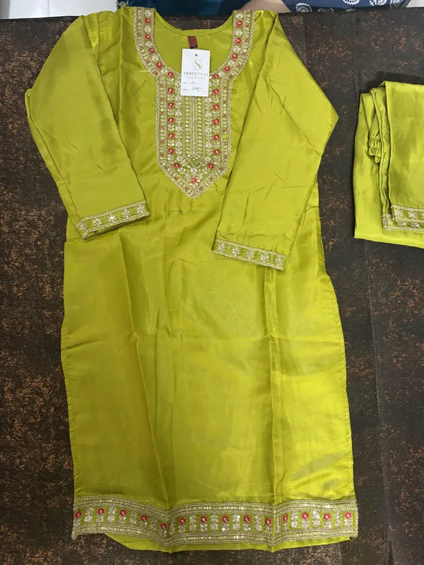 Green_Embroidered_Kurta_Set_for_Women