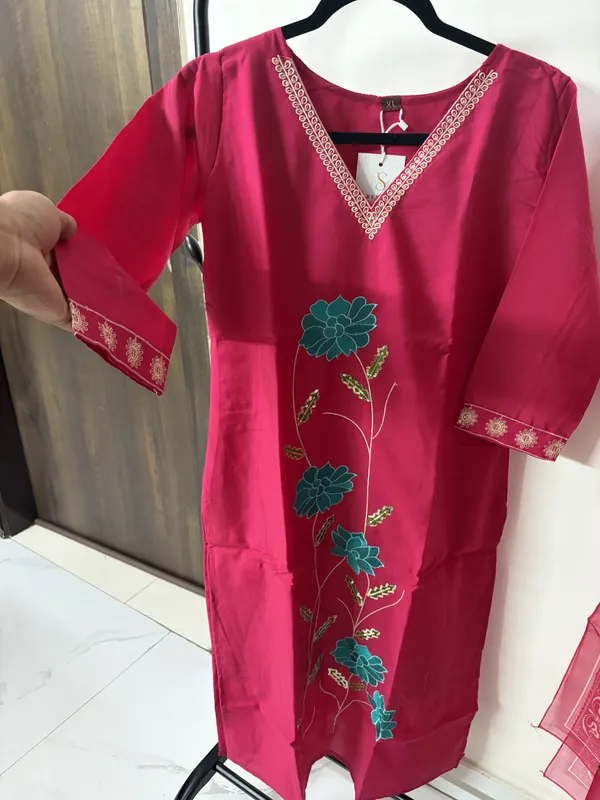 Pink_Floral_Straight_Kurta_Set_With_Dupatta_for_Women