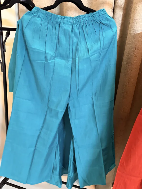 Blue_Cotton_Straight_Kurti_for_Women
