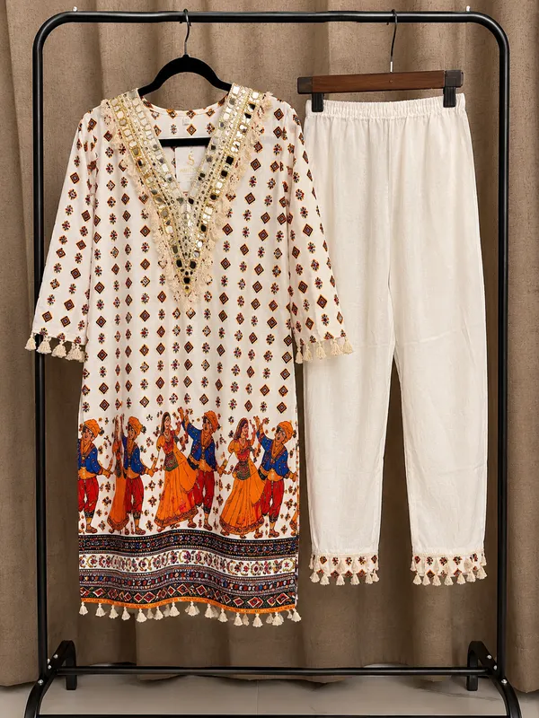 Cream_Printed_Straight_Kurta_Set_for_Women