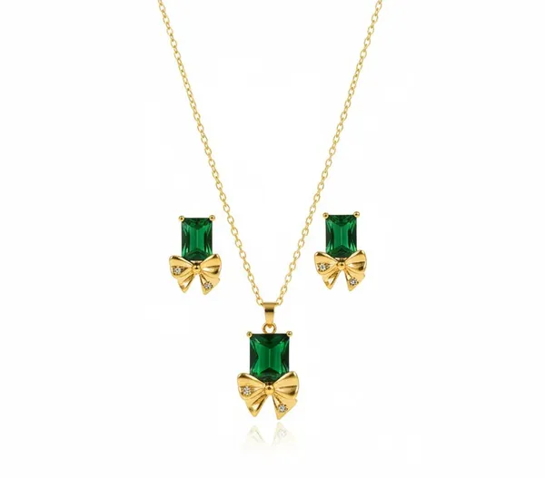 Gold_And_Green_Stainless_Steel_Pendant_Set_For_Women