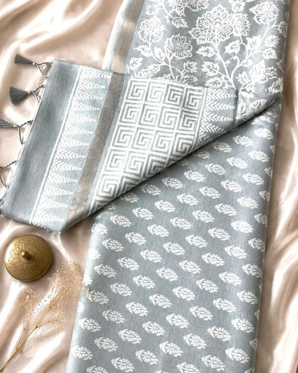 Grey_Sico_Cotton_And_Silk_Saree_With_Blouse_Piece_For_Women