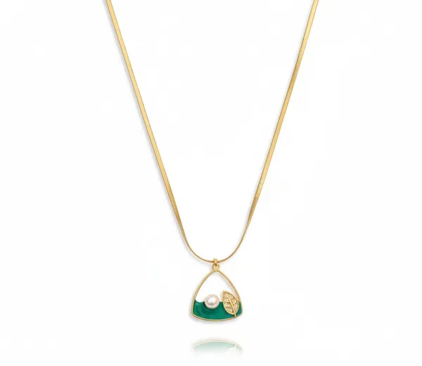 Gold_Stainless_Steel_Pendant_With_Chain_For_Women