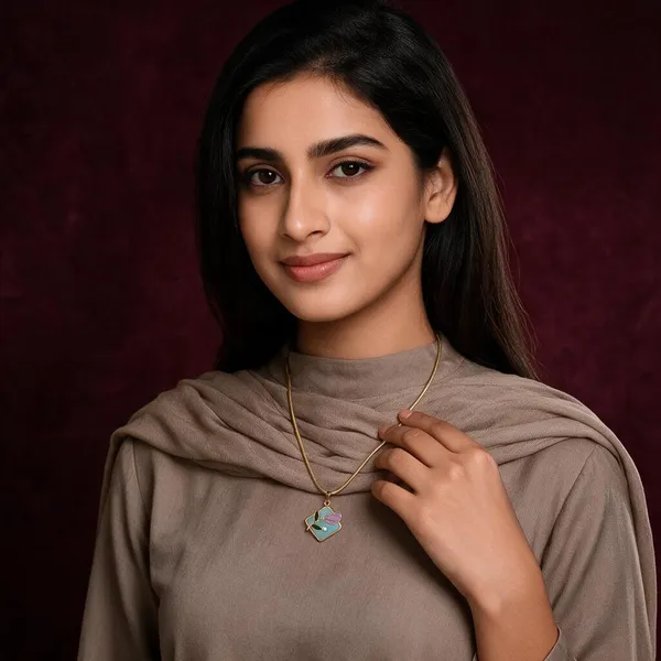Gold_Stainless_Steel_Pendant_With_Chain_For_Women