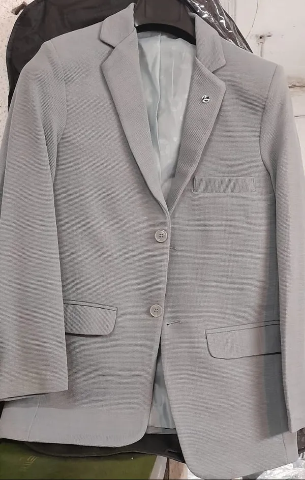 Men_S_Light_Grey_Textured_Casual_Blazer