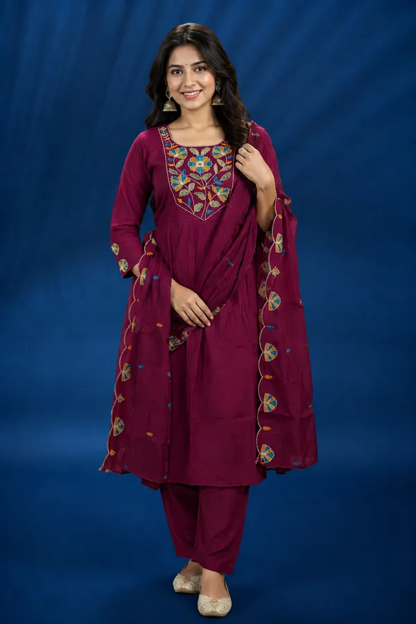 Floral_Embroidered_Kurti_Bottom_Dupatta_Set_Mauve_Purple