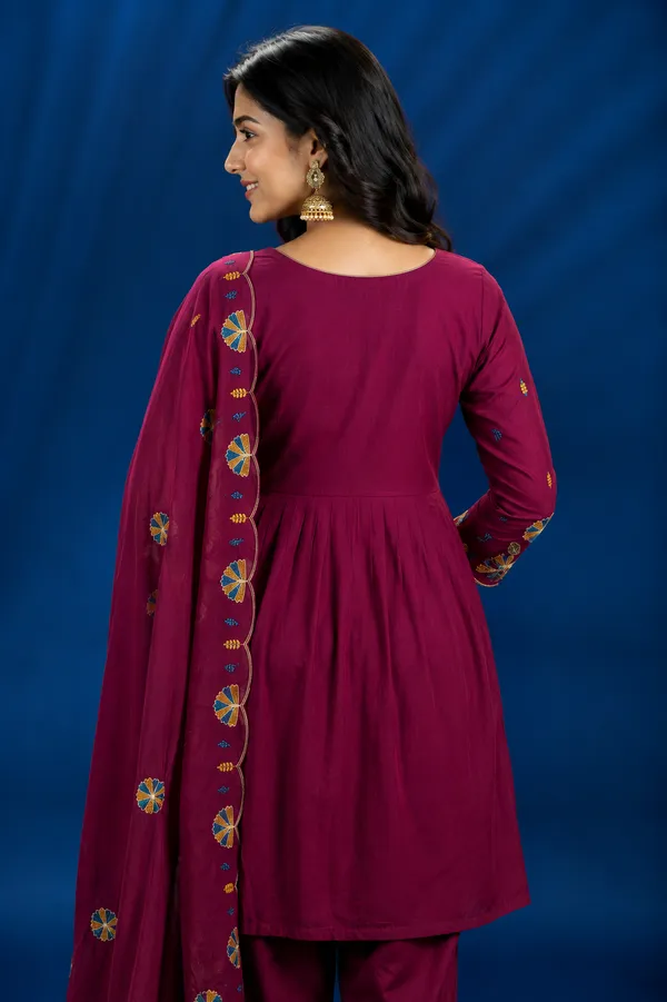 Floral_Embroidered_Kurti_Bottom_Dupatta_Set_Mauve_Purple