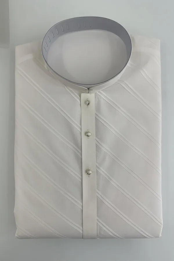 Classic_White_Textured_Kurta