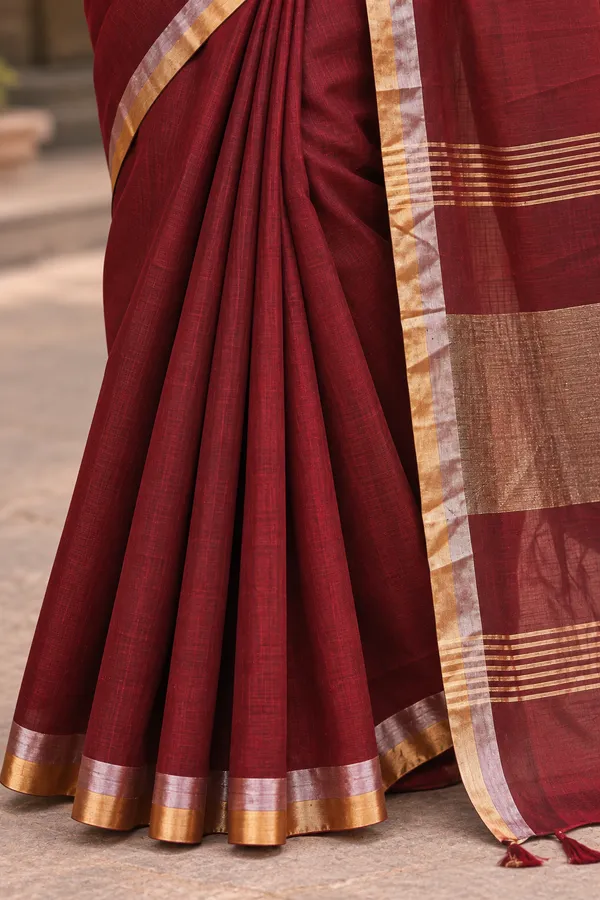 Elegant_Maroon_Handloom_Saree_Maroon
