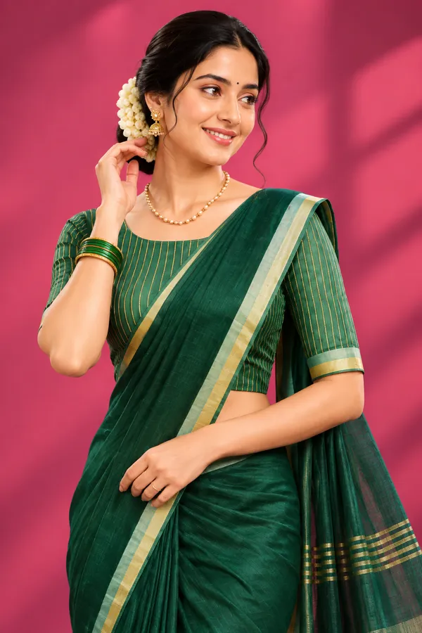 Emerald_Green_Handloom_Saree_With_Gold_Border_Dark_Forest_Green