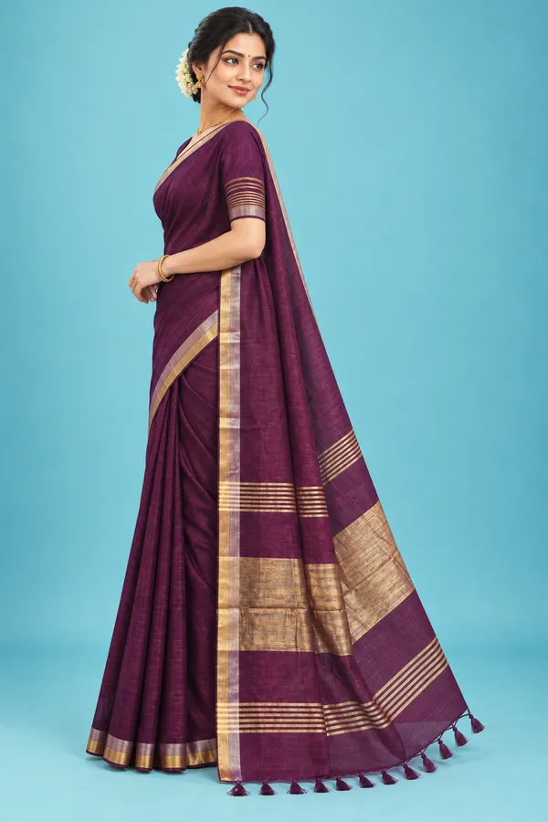 Elegant_Wine_Purple_Handloom_Saree_With_Golden_Border_Purple