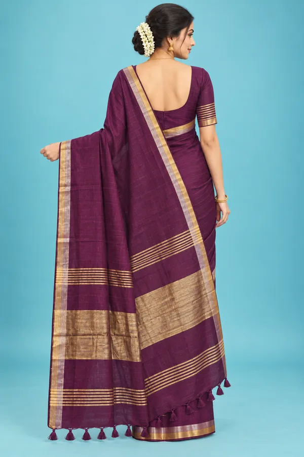 Elegant_Wine_Purple_Handloom_Saree_With_Golden_Border_Purple