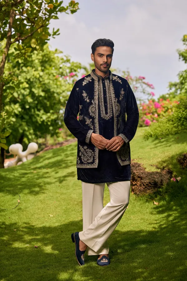 Oyal_Midnight_Velvet_Embroidered_Kurta_Set_Coming_Soon