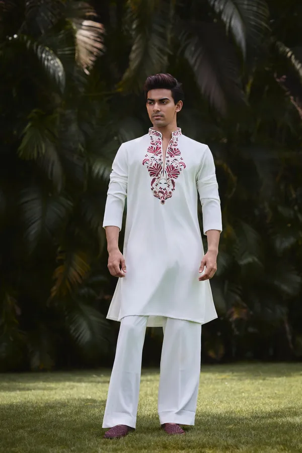 Ivory_Floral_Embroidered_Kurta_Se_Coming_Soon