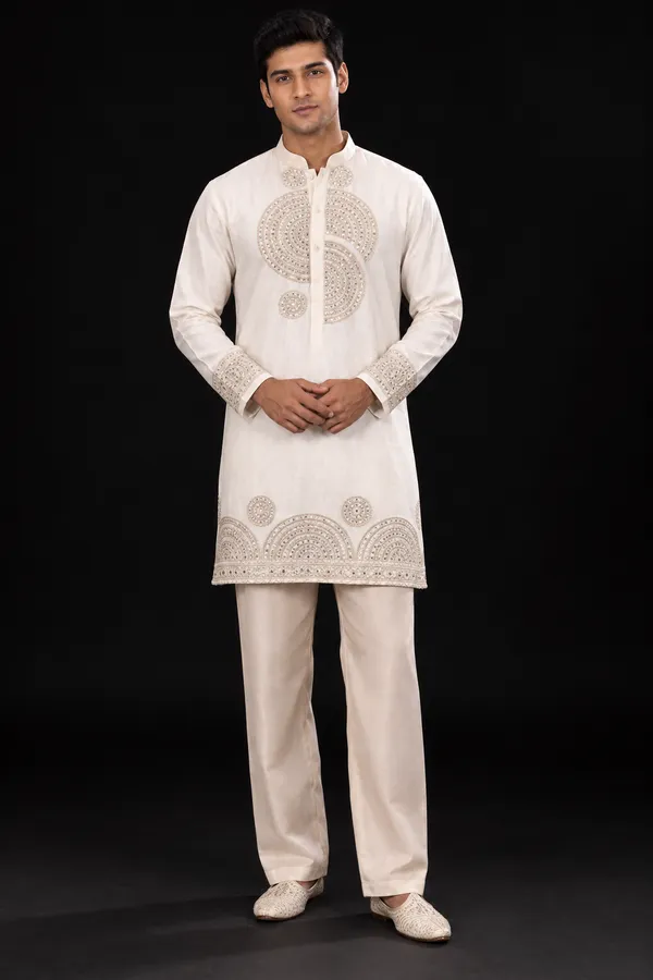 Ivory_Embroidered_Festive_Kurta_Set
