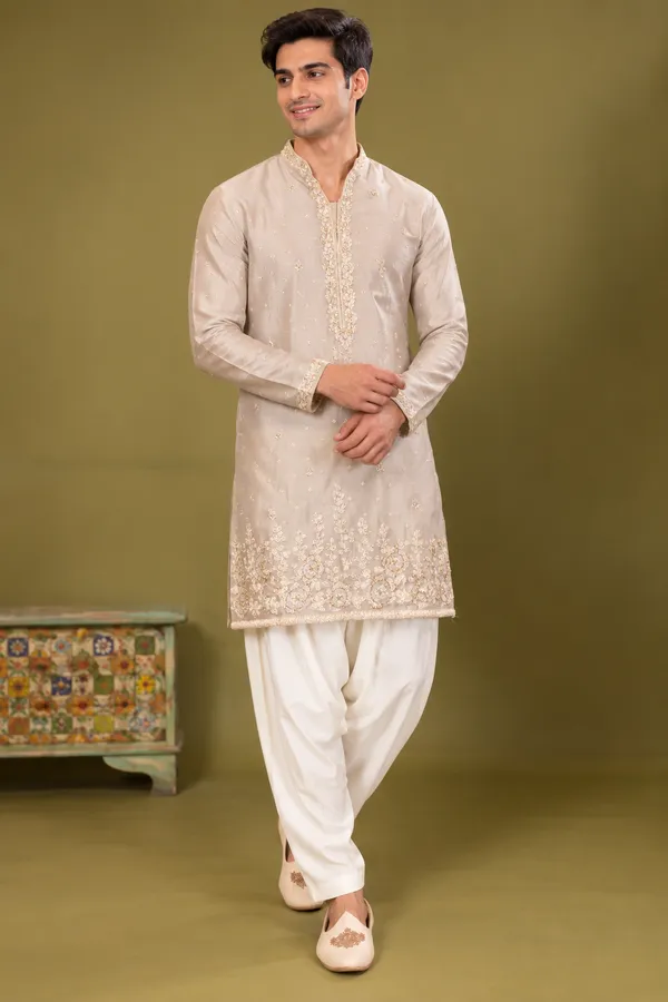 Ivory_Embroidered_Festive_Kurta