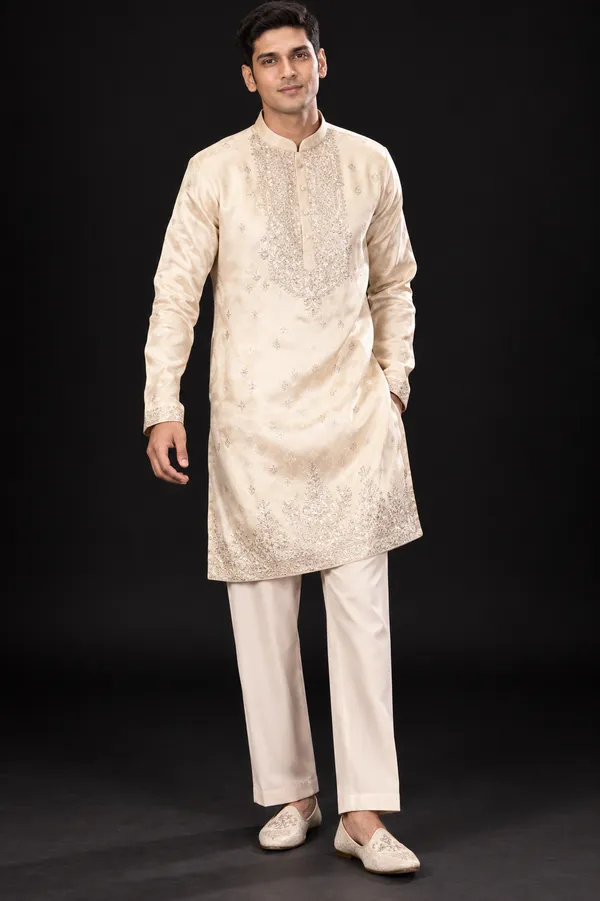 Ivory_Embroidered_Festive_Kurta_Set