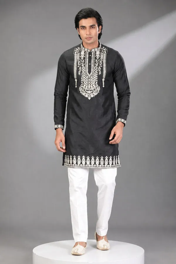 Black_Embroidered_Festive_Kurta_Set