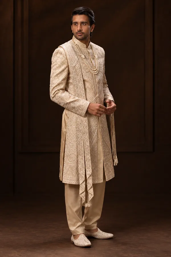 Royal_Ivory_Embroidered_Groom_Sherwani