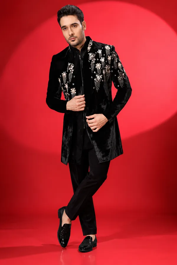 Black_Velvet_Floral_Embroidered_Indo_Western_Set