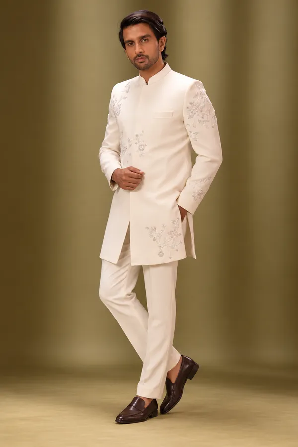 Ivory_Floral_Embroidered_Indo_Western_Set