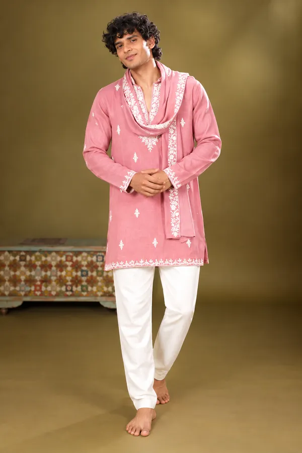 Rose_Pink_Embroidered_Kurta_Set