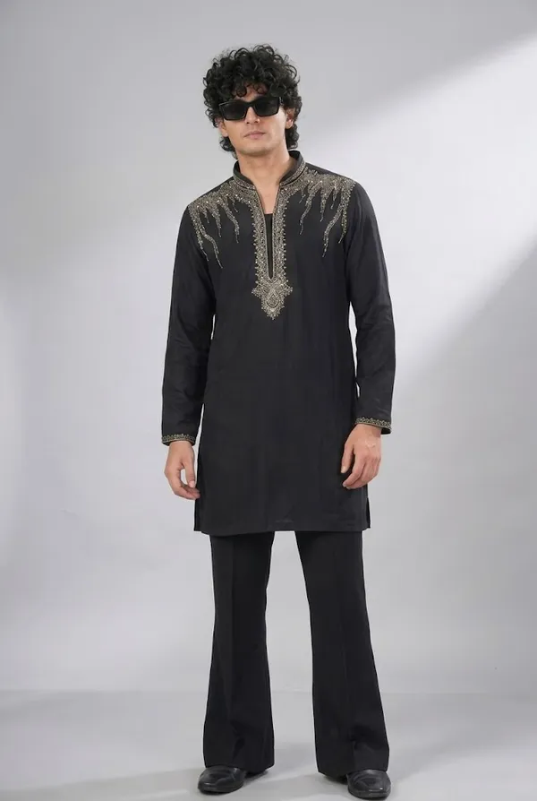 Black_Embroidered_Kurta_Set
