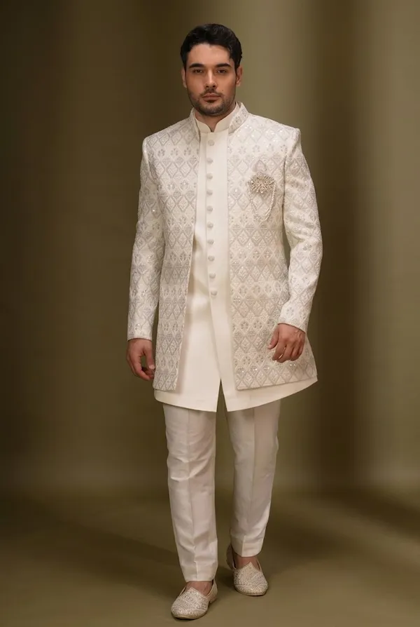 Ivory_Diamond_Embroidered_Sherwani_Set